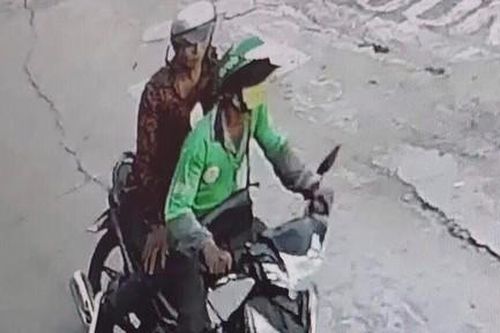Bắt nghi can cứa cổ tài xế xe ôm cướp xe máy ở Sài Gòn