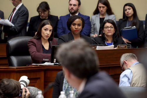 'Tấn công' nhóm nữ nghị sỹ da màu, Tổng thống Trump hứng 'bão' chỉ trích