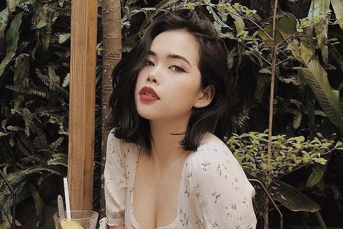 'Bông hồng lai' Việt - Trung sinh năm 2000, có vẻ ngoài gợi cảm