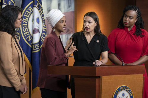 4 nữ nghị sĩ Dân chủ phản pháo lời xúc phạm 'về nước đi' của TT Trump