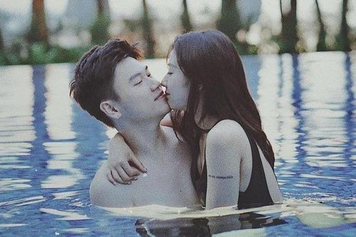 Văn Toàn 'tag' bạn gái đầy ẩn ý vào bức ảnh của vợ chồng Trang Lou