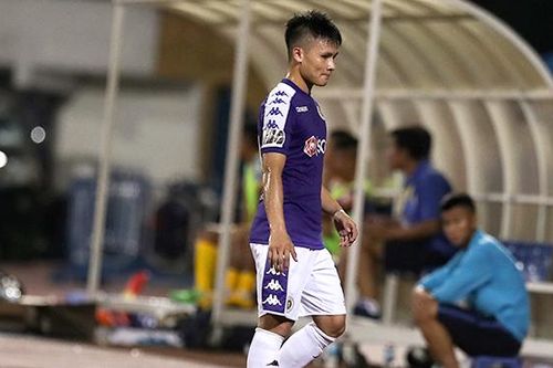 Bầu Hiển nhắc Quang Hải cần tập trung cho chuyên môn