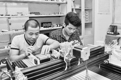 Xây dựng tài nguyên giáo dục mở trong các trường đại học