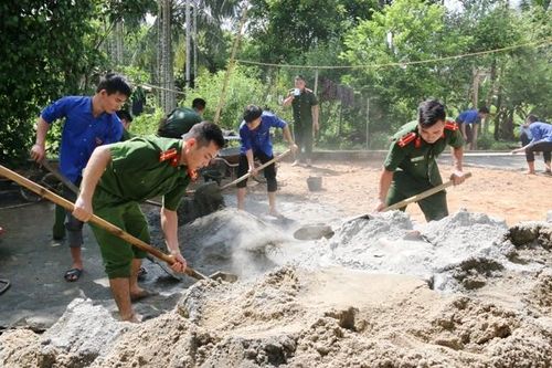 Trung ương Đoàn thăm, động viên thanh niên tình nguyện