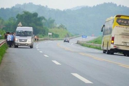Xử lý tình trạng dừng, đỗ xe không đúng quy định trên đường bộ