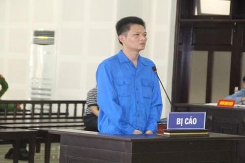 Dùng dao đâm vợ liên tiếp vì nghi ngoại tình