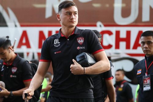 Muangthong tri ân: 'Tự hào, Đặng Văn Lâm!'