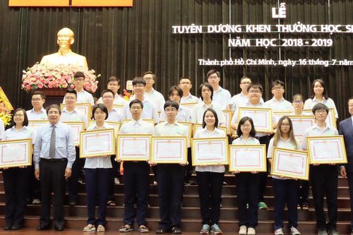 'Đổi mới nội dung dạy và học theo hướng tinh giản'