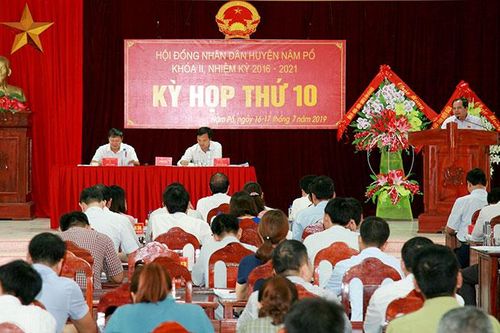 Nậm Pồ thu ngân sách đạt 56% dự toán
