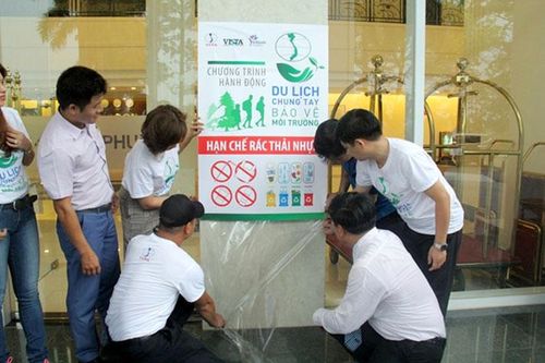Kêu gọi toàn ngành du lịch chung tay giải quyết vấn đề rác thải nhựa