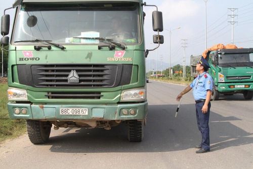 Vĩnh Phúc: Tăng cường công tác kiểm tra, xử lý vi phạm xe cơi nới thành thùng trái quy định