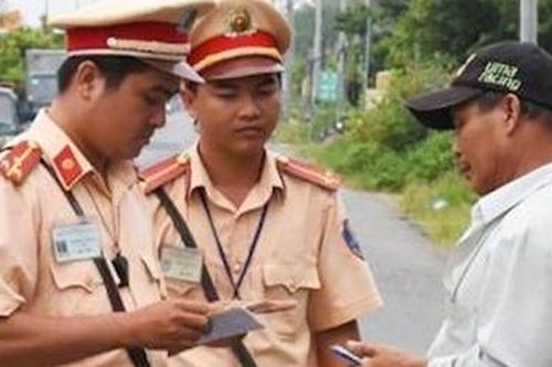 Công an TP Cần Thơ phát hiện tài xế xe khách dương tính với ma túy