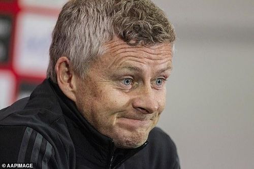 HLV Ole Solskjaer: Không cầu thủ kém cỏi nào được thi đấu cho MU