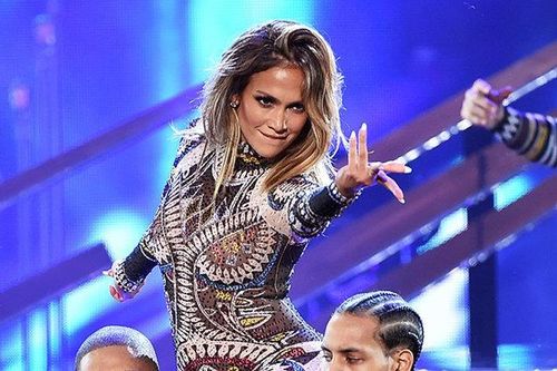 Đêm nhạc của Jennifer Lopez bị hủy bỏ vì sự cố mất điện