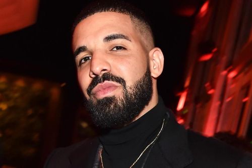 Drake bị tố ném chai bia vào đầu khiến fan nữ bị động kinh