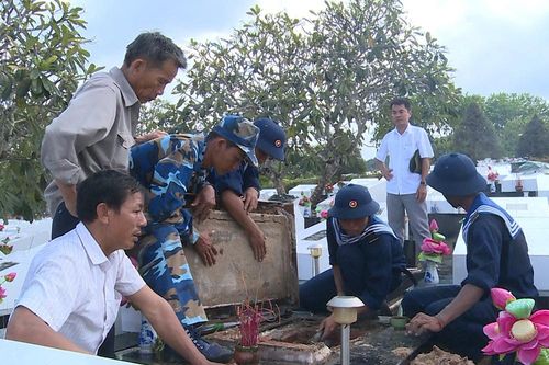 Gần 40 năm cả nhà trông chờ 'anh về'
