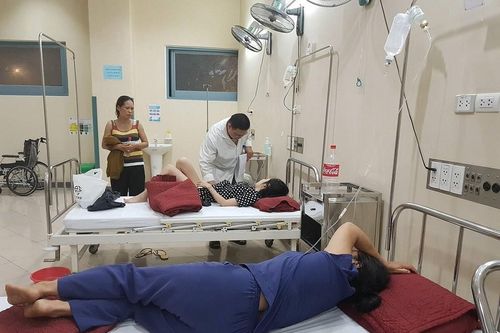 Đã tìm ra nguyên nhân khiến 73 người ngộ độc sau tiệc cưới