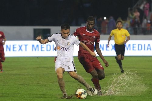 Đánh bại Đà Nẵng 3-2, TPHCM củng cố vững chắc ngôi đầu bảng