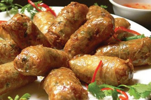 Rùng mình món đặc sản 'mãng xà biển' Quảng Bình thách thức người ăn
