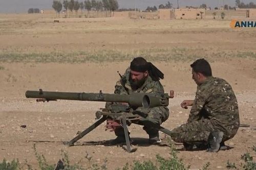 IS tấn công dữ dội vào mỏ dầu lớn nhất Syria