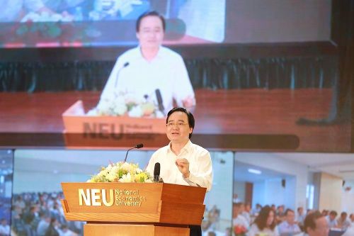 Tiếng Anh, Lịch sử 'đội sổ': Bộ trưởng Phùng Xuân Nhạ nói chưa thể chấp nhận