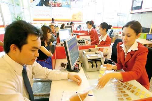 Giá vàng hôm nay 17/7, USD tăng mạnh, vàng chững lại
