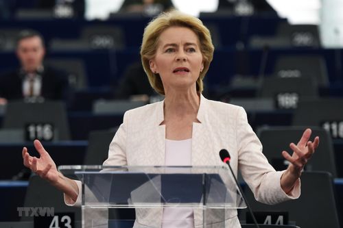 Bà von der Leyen trở thành nữ Chủ tịch EC đầu tiên trong lịch sử