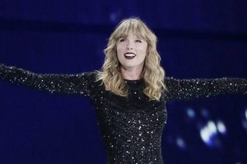 Taylor Swift đứng đầu danh sách nghệ sỹ có thu nhập cao nhất