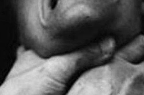 Lời khai gây sốc của gã trai bóp cổ cha đến chết vì bị mắng uống rượu, không lo làm ăn