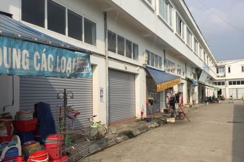 Chuyển đổi mô hình chợ còn chậm