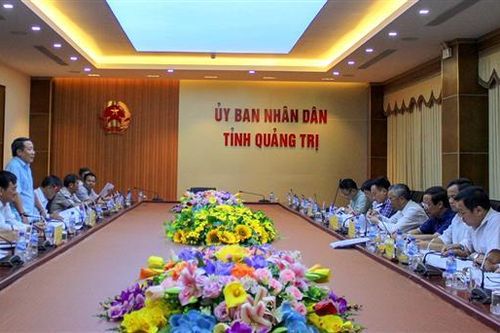 UBND tỉnh Quảng Trị làm việc với Bộ Nông nghiệp và PTNT về đầu tư các dự án 'Xây dựng, nâng cấp cơ sở dịch vụ hậu cần nghề cá'