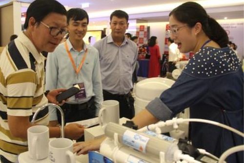 Kinh tế Kinh tế Yếu tố con người và tư duy có vai trò quyết định