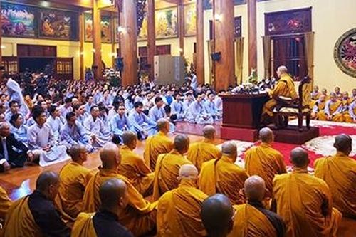 Tăng cường tuyên truyền, phổ biến pháp luật cho các tăng ni, phật tử
