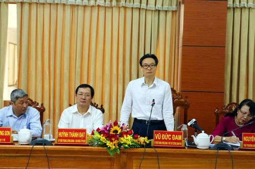 Phó Thủ tướng Vũ Đức Đam làm việc tại tỉnh An Giang