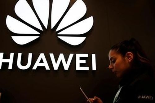 Lưỡng viện Mỹ ra dự luật 'trấn áp' Huawei