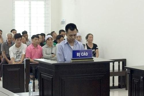 Tài xế lĩnh án vì tông nhân viên bảo vệ bãi xe tử vong