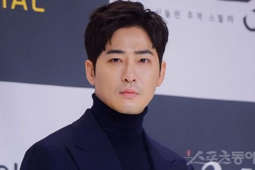 Kang Ji Hwan hát karaoke sau khi hiếp dâm tập thể