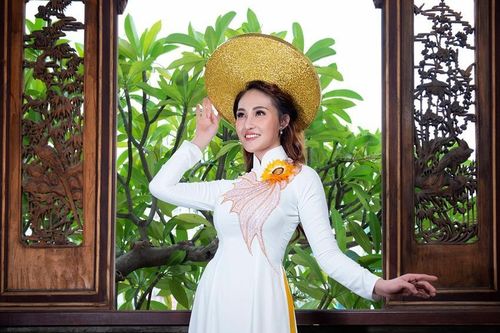 Thương hiệu Đan Hà ra mắt BST áo dài mang phong cách hiện đại