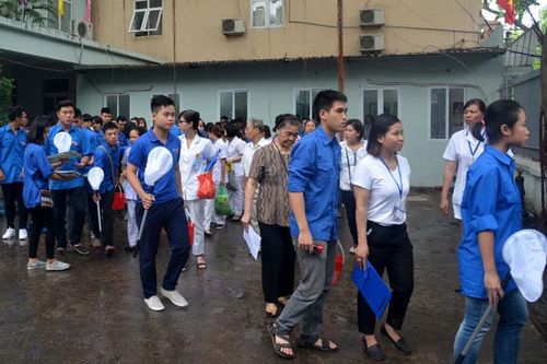 Dịch sốt xuất huyết diễn biến rất phức tạp