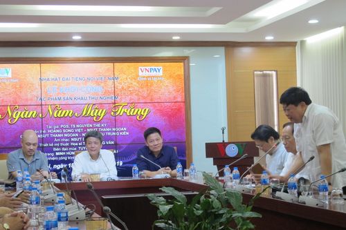 Kịch hát 'Ngàn năm mây trắng': Kết hợp nhiều loại hình sân khấu truyền thống trong một vở diễn