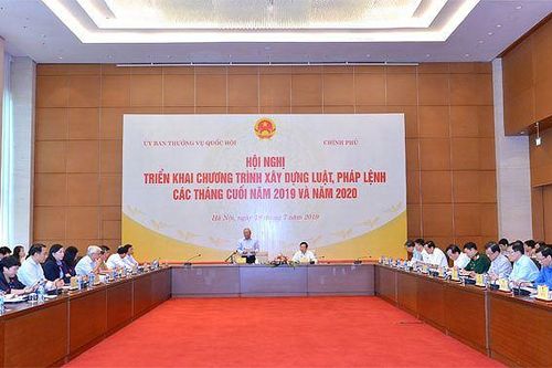 Nâng cao trách nhiệm, thực hiện hiệu quả chương trình xây dựng luật, pháp lệnh
