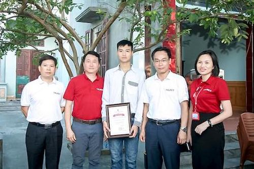 Thủ khoa khối A nhận học bổng tài năng của ĐH Bách khoa Hà Nội