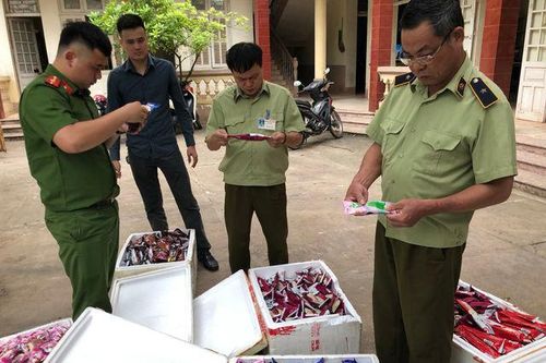 'Hoảng hốt' xem tiêu hủy chính loại kem Trung Quốc cả nhà vừa ăn