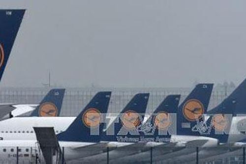 Sơ tán khẩn cấp 130 hành khách trên máy bay của Lufthansa do đe dọa đánh bom