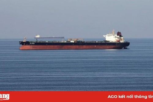 Iran thông báo bắt giữ tàu chở dầu nước ngoài ở Vịnh Persian