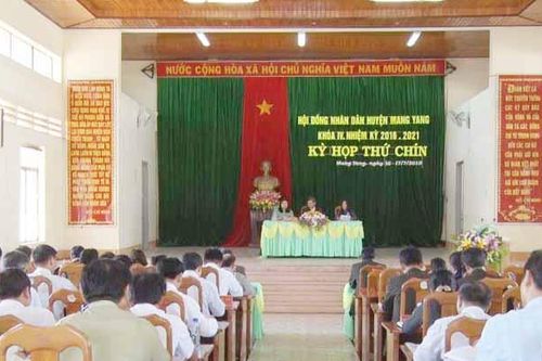 Kỳ họp thứ 9 HĐND huyện Mang Yang khóa IV