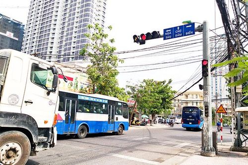Đề nghị phạt 'nguội' các trường hợp vượt đèn đỏ