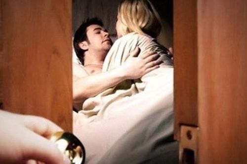 3 đặc điểm của vợ dễ đẩy chồng ngoại tình