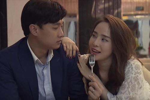 'Về nhà đi con' tập 69: Ông Sơn thất thần khi thấy con rể và bồ nhí