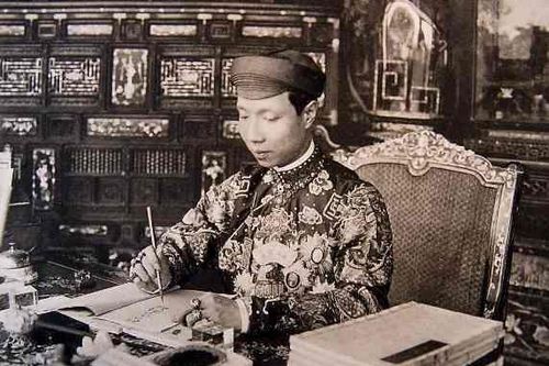 Các vị vua Việt đọc sách gì để tự 'sửa mình'?